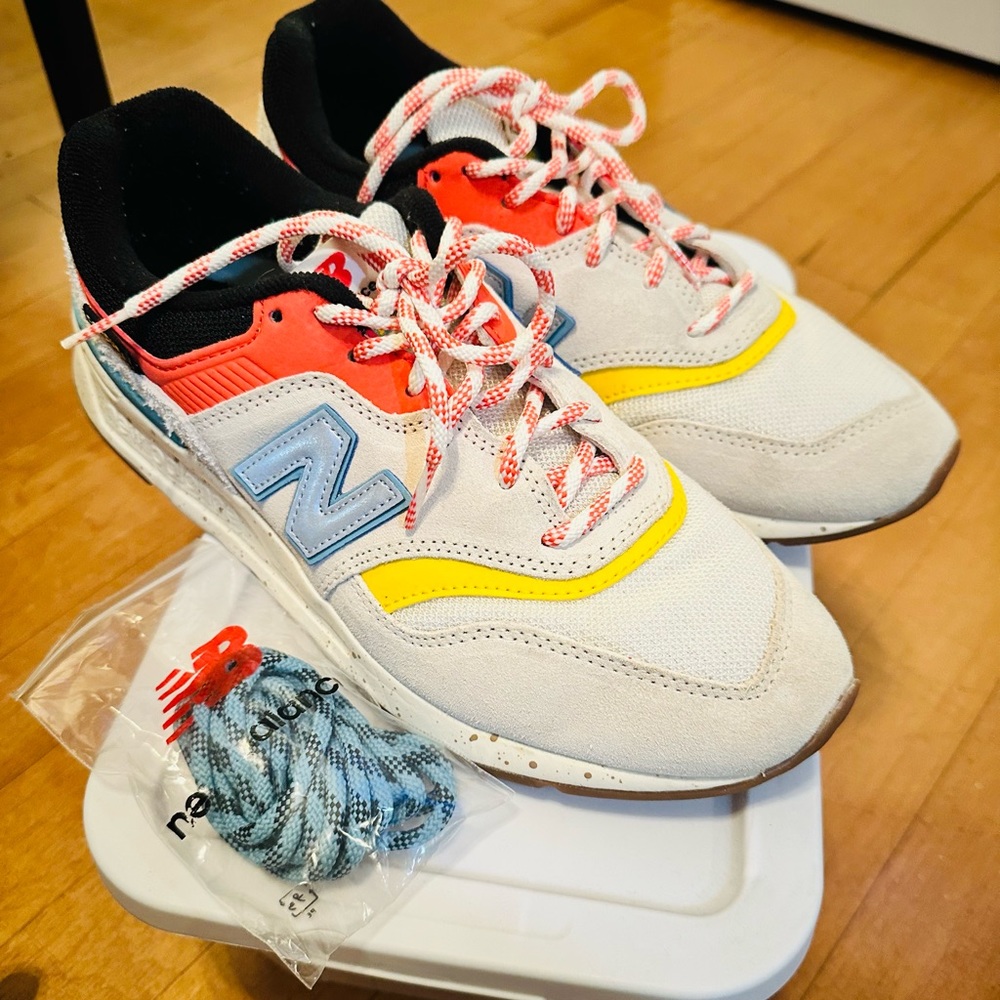 Womens New Balance 997H Athletic Shoe - Cream / Multicolor